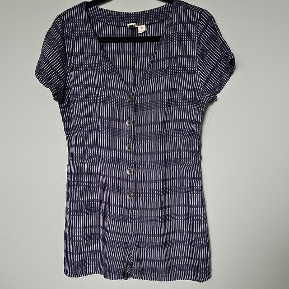 Roxy Spring Seersucker Casual Blue Stripe Fitted Button Front  Romper Medium - Picture 1 of 10